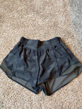 Lululemon hotty hot shorts